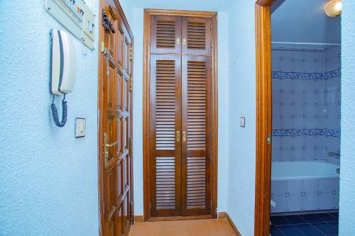 Apartment with Sea View image 10