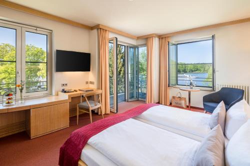 Seehotel Rheinsberg - image 2
