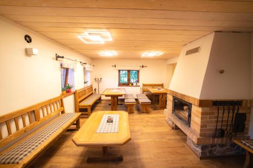 Ravintola, Apartmány Penzion Koula (Apartmany Penzion Koula) in Pec pod Sněžkou