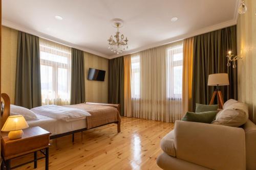 1 queen bed