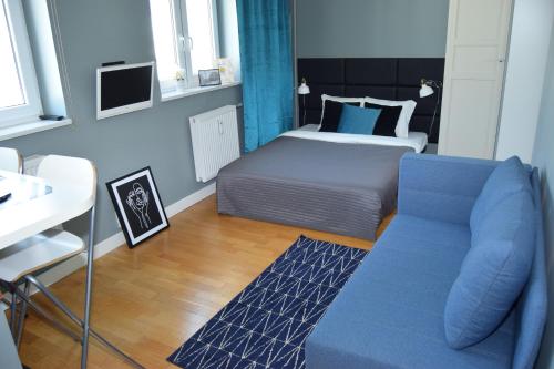 One-Bedroom Apartment image 5
