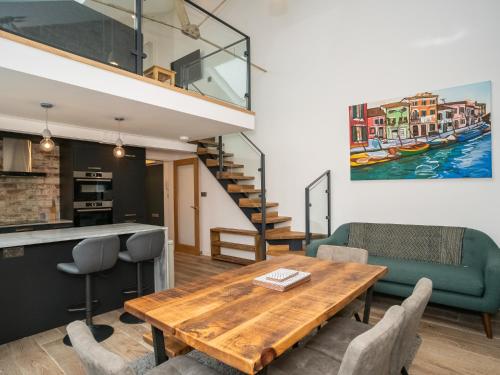 Pass the Keys 2BD Loft Style Apt - Edinburgh - Free Parking, Edinburgh (fotografie 6)