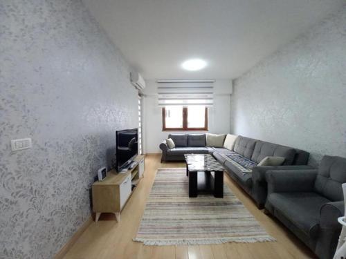 Taftalice Lüks Living with 2 Rooms Bathroom and Kitchen, Skopje (zdjęcie 8)