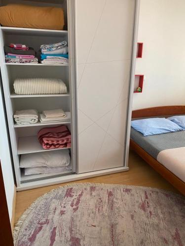 Taftalice Lüks Living with 2 Rooms Bathroom and Kitchen, Skopje (zdjęcie 10)