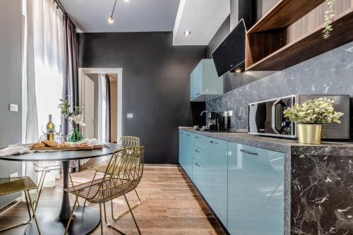 Ugo Bassi Apartments, Bolonia