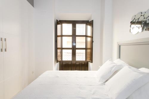 Apartamentos Plaza Nueva - image 5