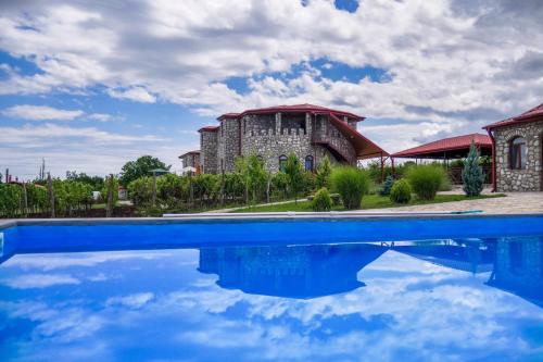 Chateau Tetri Bairagebi White Flags - Hotel - Kisiskhevi