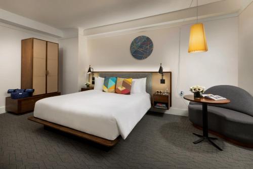 1 King Bed Accessible Roll-In Shower Deluxe