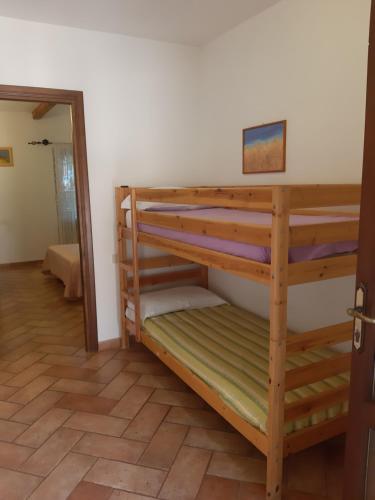 1 double bed, 1 bunk bed