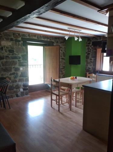 Casa Rural La Barcenilla in Regules