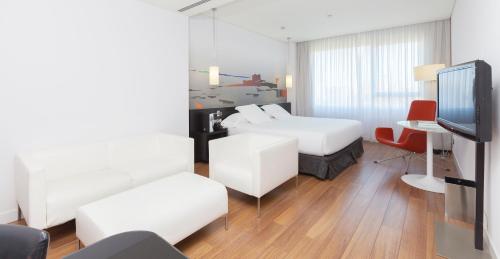  Axor Barajas, Pension in Madrid