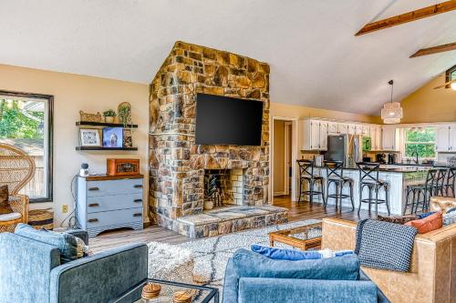 The Blue Heron Retreat in Bumpass, USA