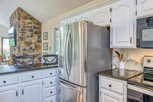 The Blue Heron Retreat in Bumpass, USA