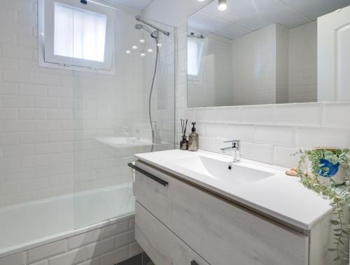 Apartment image 8
