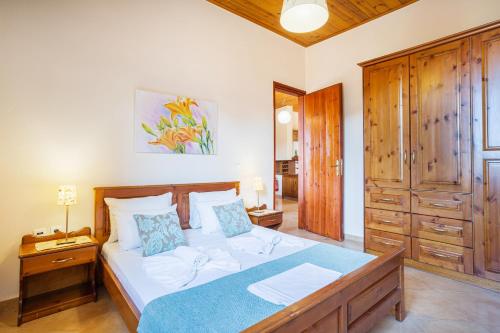  Olive Villas in Kría Vrísi