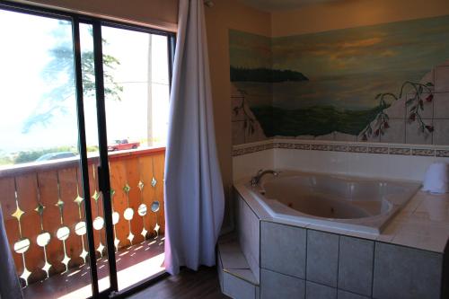 Vistas, Ramada by Wyndham Campbell River in Campbell River (BC)