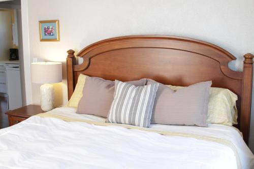 Modern Homestead Guest House - image 3