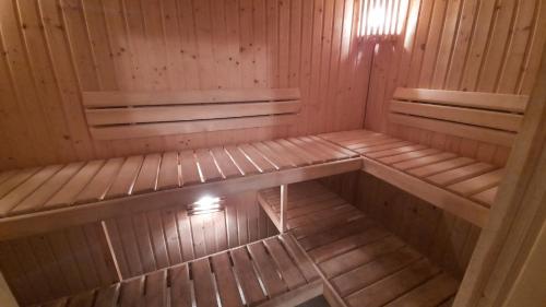 Domek Między Jeziorami (Domek Miedzy Jeziorami) in Waglikowice