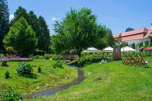 Vila Rozalia Garden Gate – Avrig, 