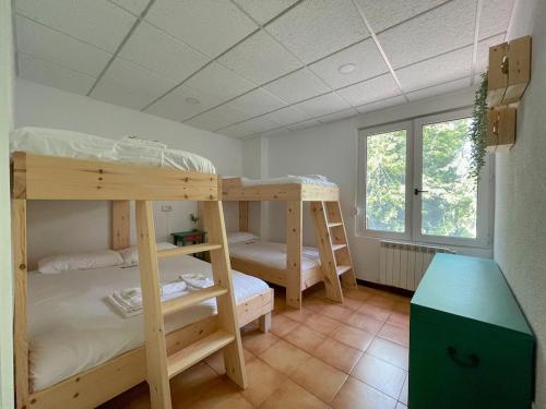 Bed in 8-Bed Mixed Dormitory Room