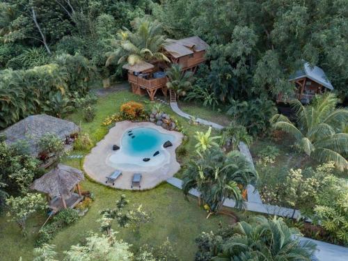 West Indies Cottage, cottages haut de gamme avec piscine, jacuzzi et vue jungle 3
