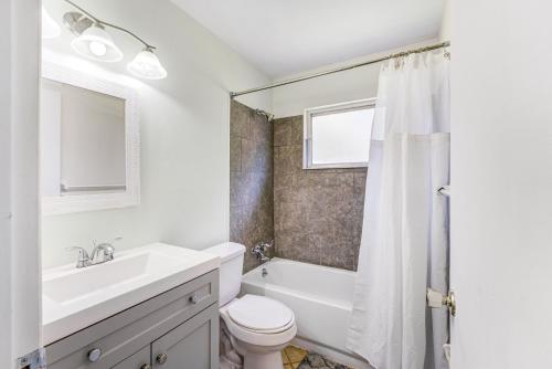 Quiet Location Duplex House - Minutes Away from Everything - Winter Park, Florida in Orlando, USA