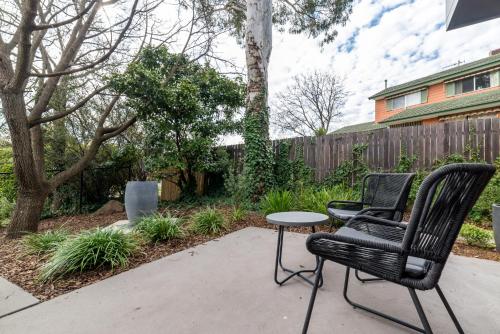Entrance, Townhouse in Cul-de-sac with Direct Street Access in Red Hill