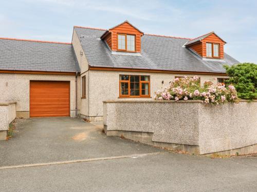 Yr Hen Efail - Tregele