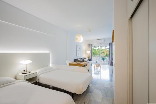 White Studio - La Caleta, Adeje (fotografie 6)