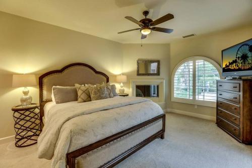 Cappella - Stylish PGA West Villa - Pool, Spa, Games + Golf Course Views #259222 4BR in La Quinta, USA