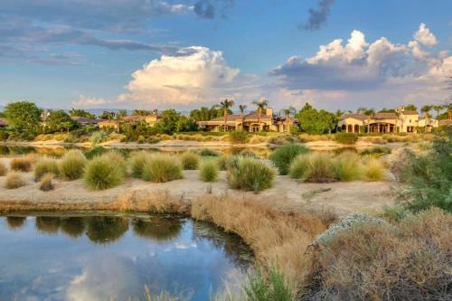 Cappella - Stylish PGA West Villa - Pool, Spa, Games + Golf Course Views #259222 4BR in La Quinta, USA