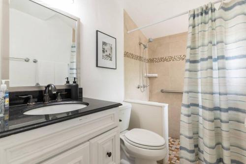 NEW 4Bd3Ba• 13mi Disney•Poker Room•BBQ•EV Car in Rowland Heights, USA