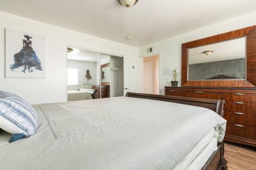 NEW 4Bd3Ba• 13mi Disney•Poker Room•BBQ•EV Car in Rowland Heights, USA