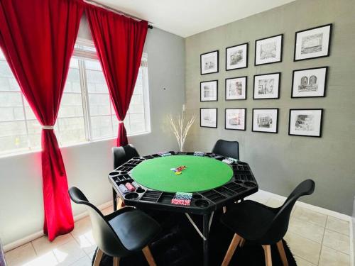 NEW 4Bd3Ba• 13mi Disney•Poker Room•BBQ•EV Car in Rowland Heights, USA
