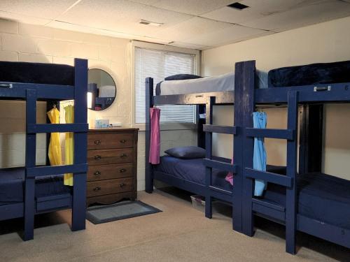 Single Bed in Mixed Dormitory Room