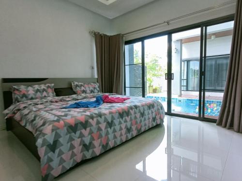 Richly's​ Pool​villa​@Phitsanulok​ in Samo Khae