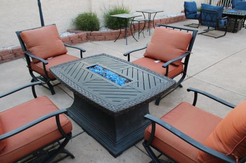 Arts, Fenced Private Pool, Fire World, Phoenix (foto 5)