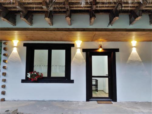 入口, Casa Catrinei in 芬特奈里