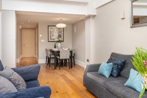 Bath Circle - image 9