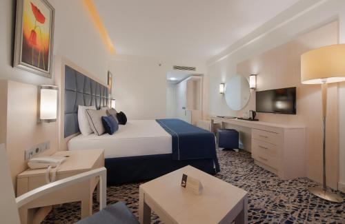 Double or twin room, superior, garden view