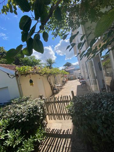 Hotel au Bon Landais