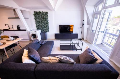  Happily 2 Bedroom Serviced Apartment 75m2 -NB306H- in Rotterdam