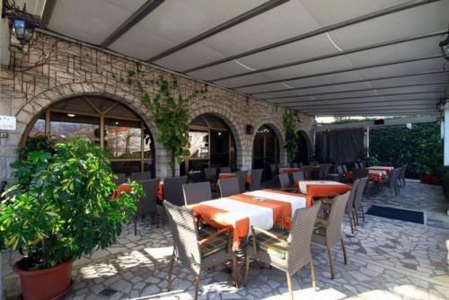 Hotel Grbalj - image 9