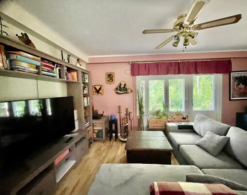 Guestroom, Cozy apartment with sauna & terrace in Hyvinkaa