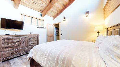 Val D'Isere #35 Condo - image 4