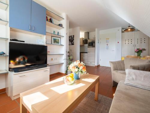 Feriendorf Rugana - Moderne Komfort Ferienwohnung mit 1 Schlafzimmer C02 in Dranske, Deutschland