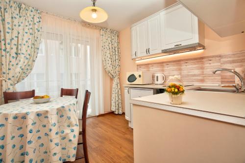 Modern 1BD Apartment in Sofia Center with Lift & AC by Flat Mаnager, Sofia (Foto 2)