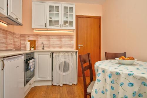 Aurora Oasis - AC & Lift in Vibrant Downtown Sofia by Flat Mаnager