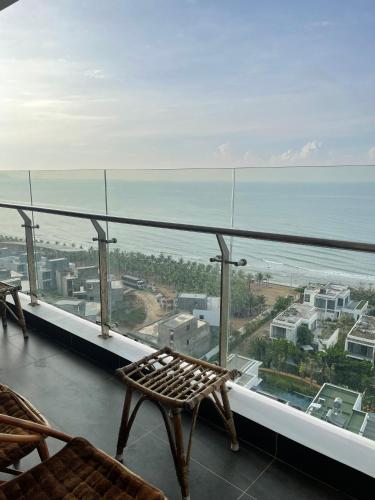 ARIA RESORT-3 bedrooms Seaview Blue sapphire resort Apartment,ho boi va bai bien mien phi,50m
