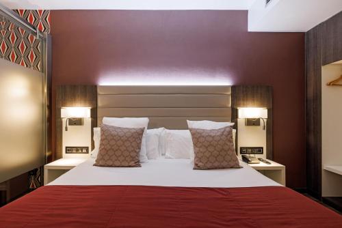 Family Deluxe Room  image 10